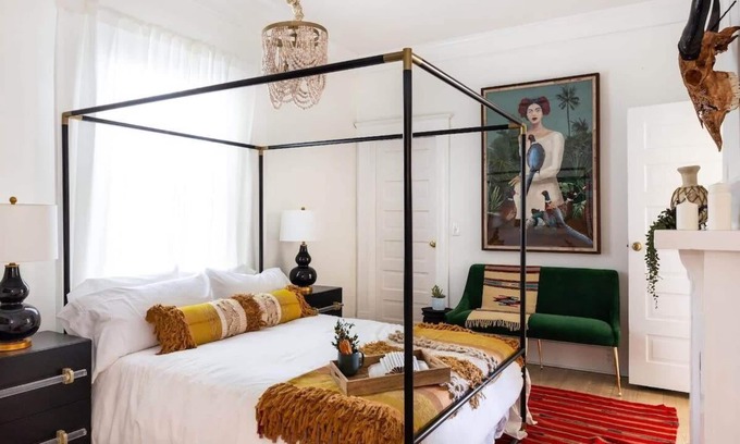 East Side House | La Casa by Minty Living