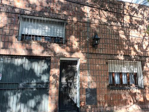 La Plata House | La Casa de al Lado con Garage !