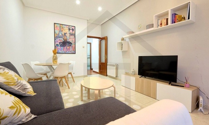 Gijon City Centre Apartment | La casa de Begoña - a stone's throw from the centr