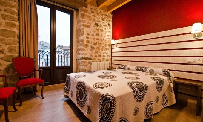 Tardajos Hotel | La Casa de Beli
