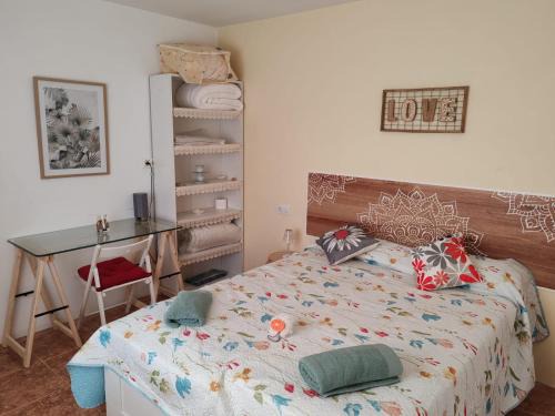 Ciudad Universitaria Bed & Breakfast | La casa de Marifé, a 15" de Sevilla y a 30" del aeropuerto
