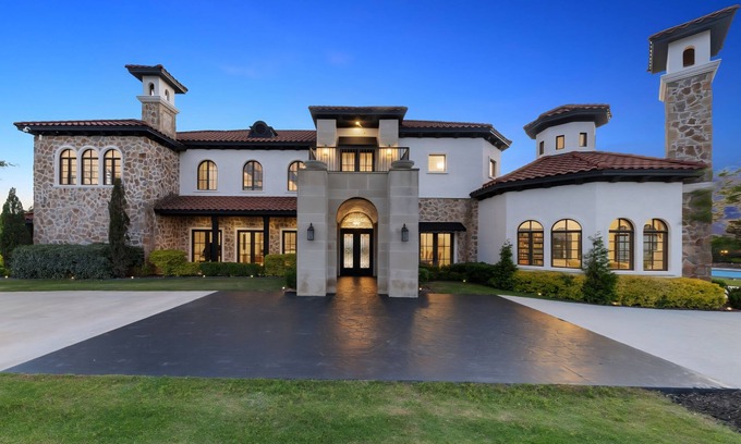 Decatur House | LA CASA DE FE-Spanish Manion on 25 acre estate, GREAT FOR CORPORATE RETREATS