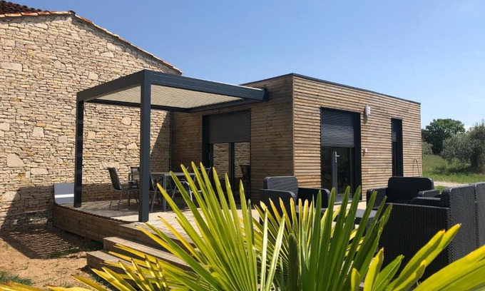 Oraison House | LA CASA DE FRANCOIS