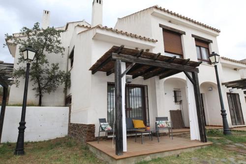El Ronquillo House | La casa de la encina