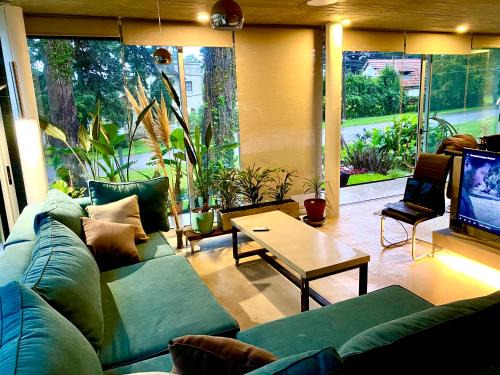 Bosque Peralta Ramos House | La Casa de los Keikis