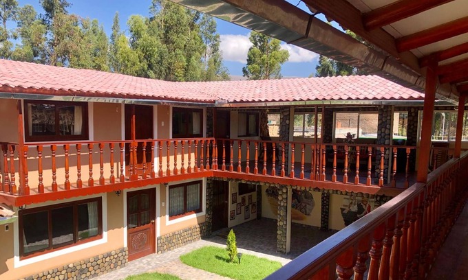 Chupaca Cabin | LA Casa DE LOS Rodriguez