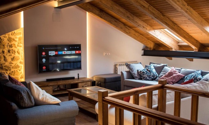 Hoyos del Espino House | La Casa del Abuelo