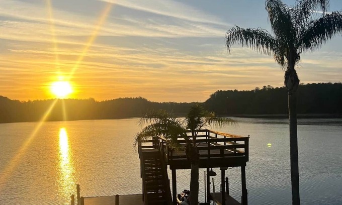 Land O' Lakes House | "La Casa Del Lago" Lakefront Oasis w/ Jet Ski rental Avl!