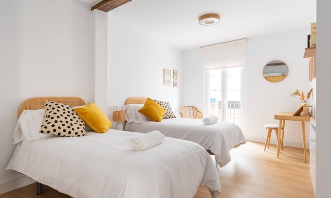 Santander Apartment | La casa del Poeta Santander Centro