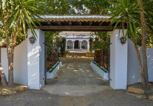 Manzanilla Villa | La Casa del Valle . Descansar junto a Doñana en plena naturaleza.