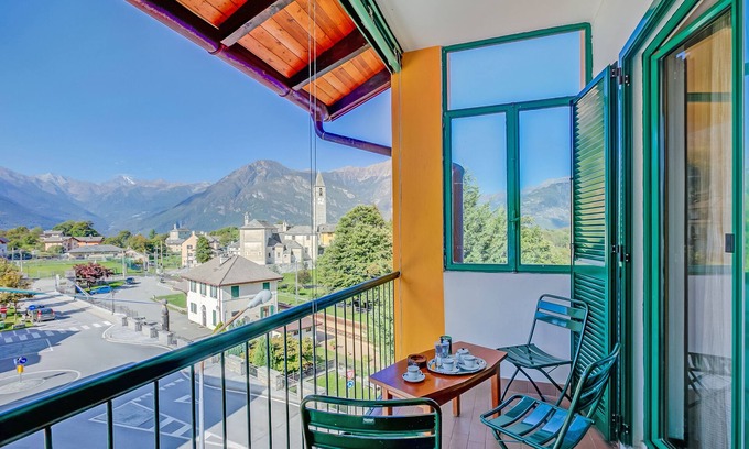 Trontano Apartment | La Casa di Guido Hiking Skiing And Lakes, Trontano, Italy