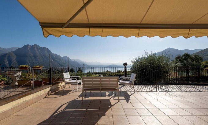 Solto Collina Apartment | La Casa di Sarah in Solto Collina