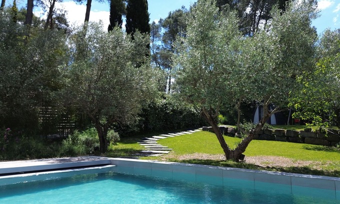 Saint-Clement-de-Riviere Villa | La casa du Lez