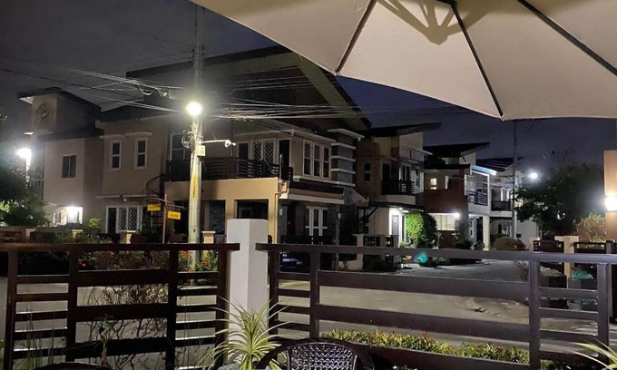 Angeles City House | La Casa Felice - Fully Furnished Three Bedroom House