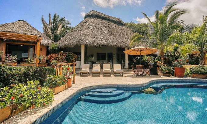 San Francisco Villa | La Casa Ortalis & Casita - Spectacular Oceanfront Home in San Pancho!