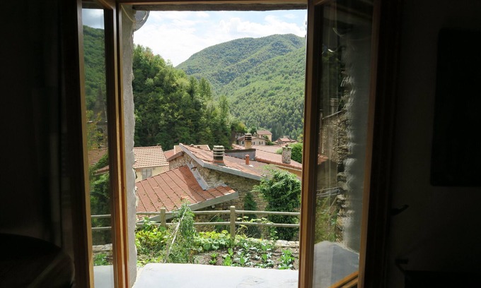 Molini di Triora House | La Casa Piccola Overlooking Molini Di Triora