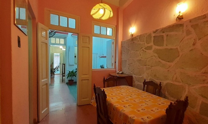 Puerto de Boniato House | La Casa Rosada