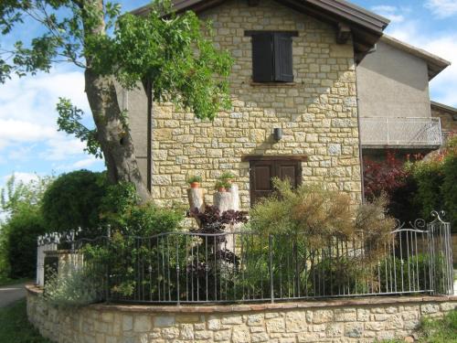 Serramazzoni House | La casina-Maisonette