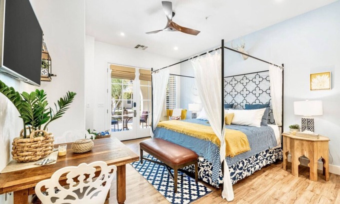 La Quinta Condo | La Casita #2 * Romantic Studio at Legacy Villas* Views * 12 Pools *