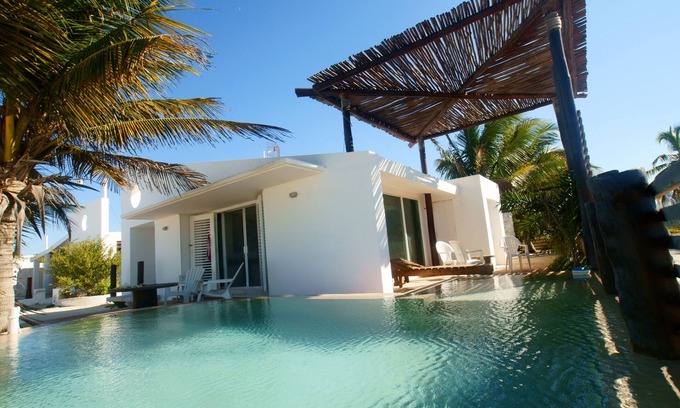 Chelem Villa | La Casita de Chelem House/with a beautiful Mayan pool