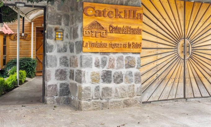 San Antonio de Pichincha Cabin | LA Casita DE Chocolate