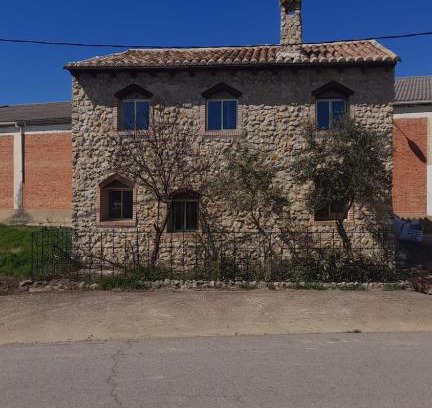 Cisneros House | La casita de piedra