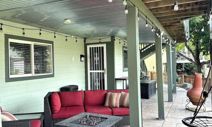 Thornton Condo | La Casita De Salazar