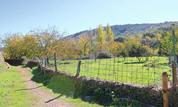 Santa Ana la Real House | La Casita del Bosque de las Letras