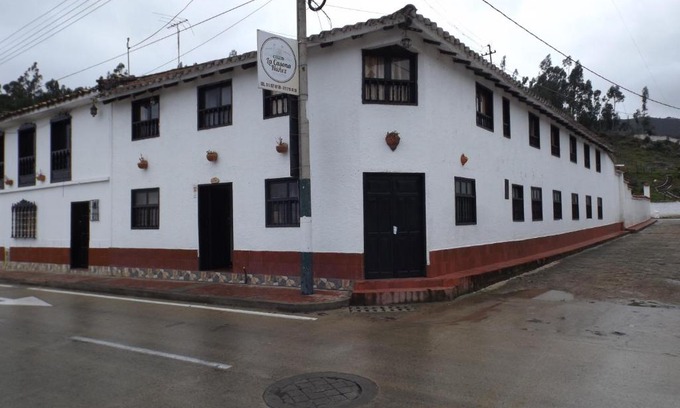 Iza Hotel | La Casona Nuñez