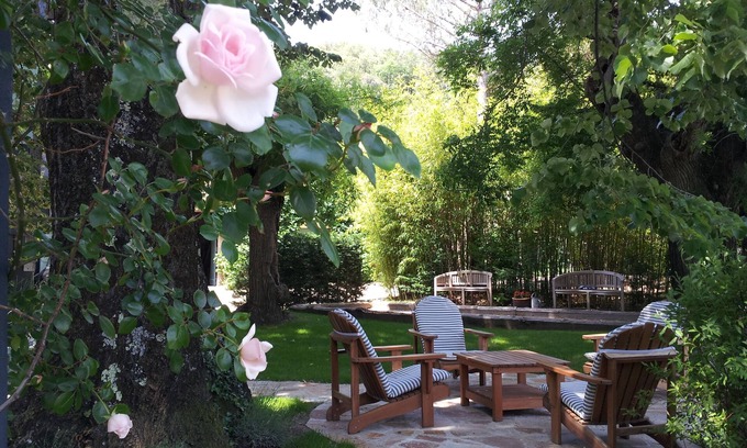 Riols Bed & Breakfast | La Cerisaie