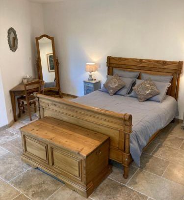 Saint-Martin-de-Londres House | La chambre du parc