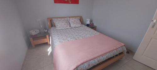 Bressuire House | La chambre aux Iris