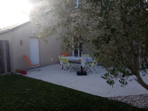 Tourville-sur-Sienne House | la charmelle