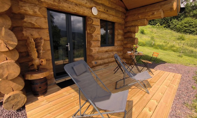 Murat-le-Quaire Cabin | La chouette K Banne