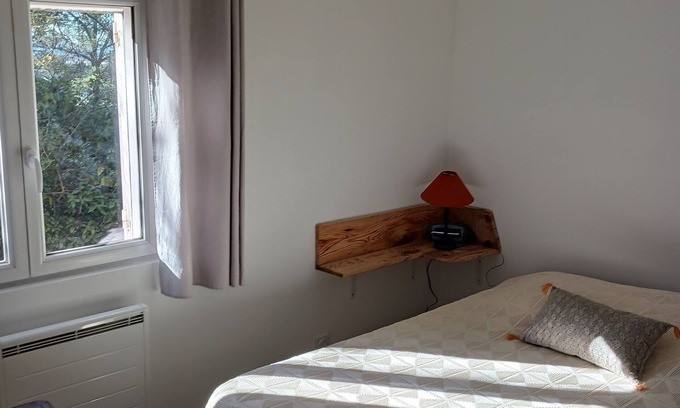 Est House | La Colline en Ville