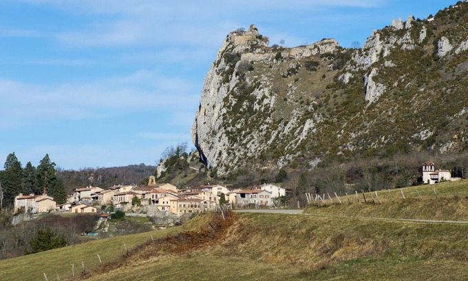 Roquefixade House | La Cousteto accommodation in a 17th century fortified house
