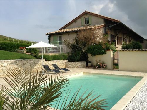 Quincie-en-Beaujolais Bed & Breakfast | La Croix de Saburin