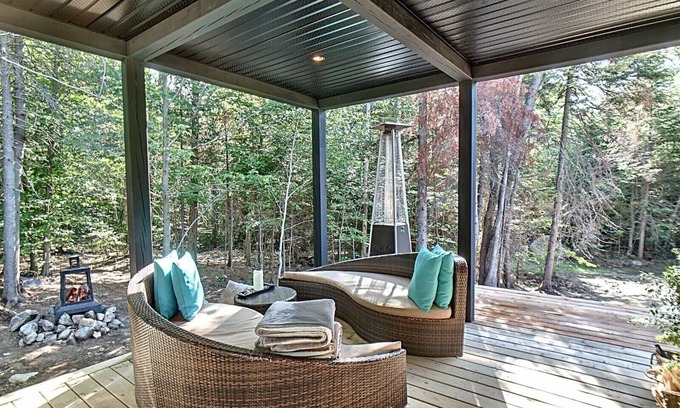 Chertsey Cottage | La Datcha: Romantic Getaway for couple