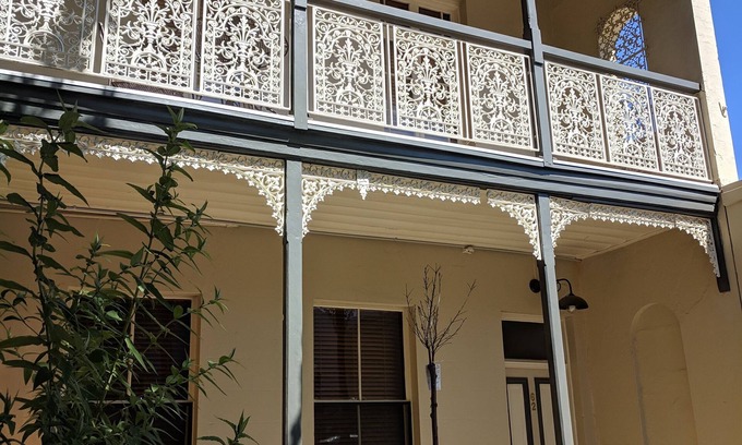 Bathurst House | "La Dentella" French for Lace -Exquisite Luxury Terrace in Bathurst CBD