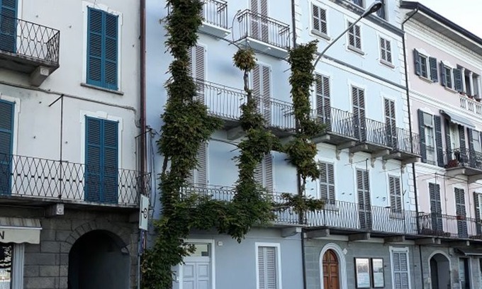 Belgirate Apartment | La Dimora del Glicine: Appartamento Terra + Venere