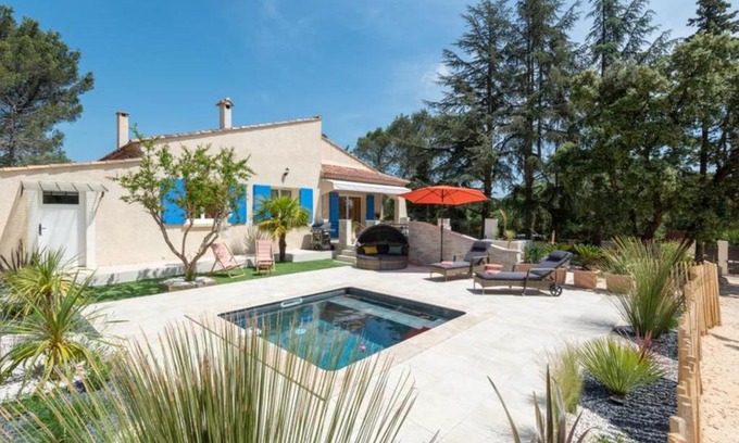 Poulx Villa | La Dolce Villa avec piscine chauffée & cigales