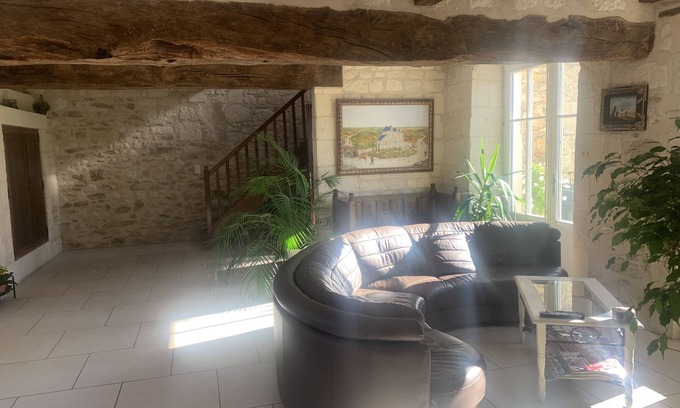 Chinon Villa | La Douce France-Trianon : Chic et élégance