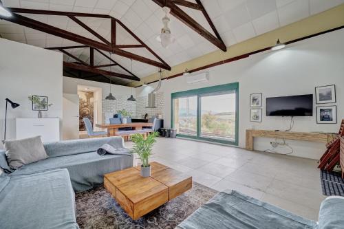San Asensio House | La Estación entre viñedos