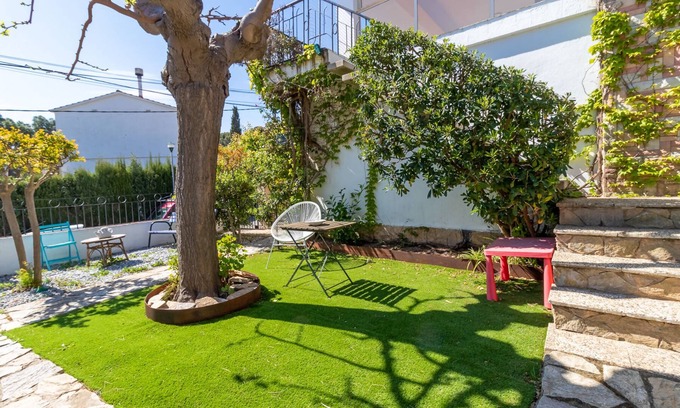 Llanca Apartment | La Farella 57 - Apartment close to the beach