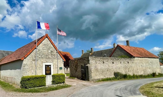 Saint-Come-du-Mont Bed & Breakfast | La Ferme Delaunay