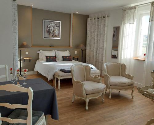 Avallon Bed & Breakfast | La Ferme du BoisDieu