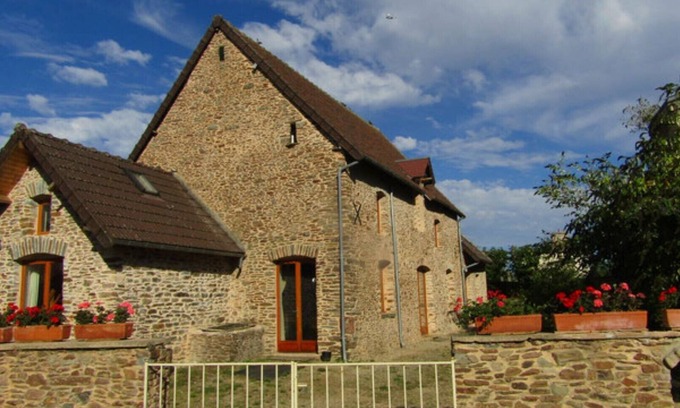 Moon-sur-Elle House | La ferme de la Baconnerie : LA CIDERIE gite near the landing beaches