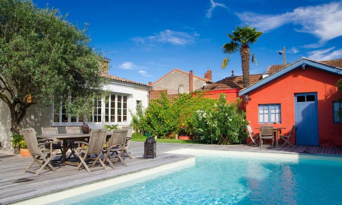 Begles Bed & Breakfast | La Ferrade Chambres d'Hôtes B&B