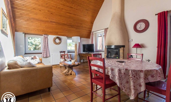 Saint-Sauves-d'Auvergne House | La Feuilleraie - Saint Sauves D'auvergne