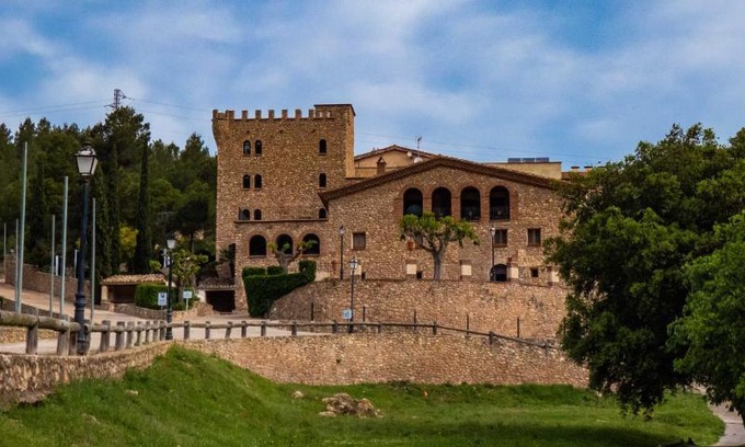 Vandellos Hotel | La Figuerola Hotel & Restaurant